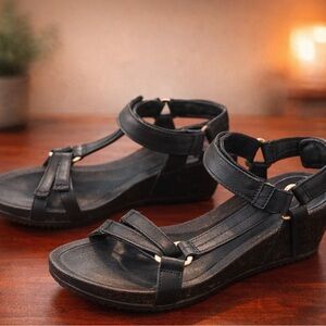 Teva Ysidro Black Leather Adjustable Strappy Wedge Sandals